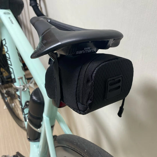 sacoche de selle noir velo turquoise