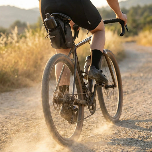 sacoche-velo-selle-porte-gourde-noir
